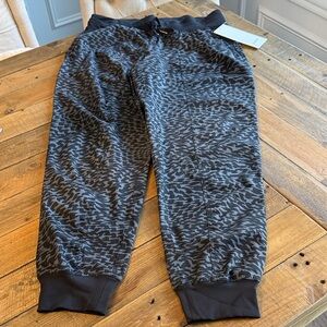 Lululemon Athletica Black and Gray Dance Studio Jogger Size 8
